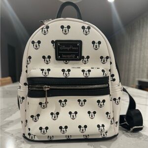 Limited edition Mickey loungefly back pack